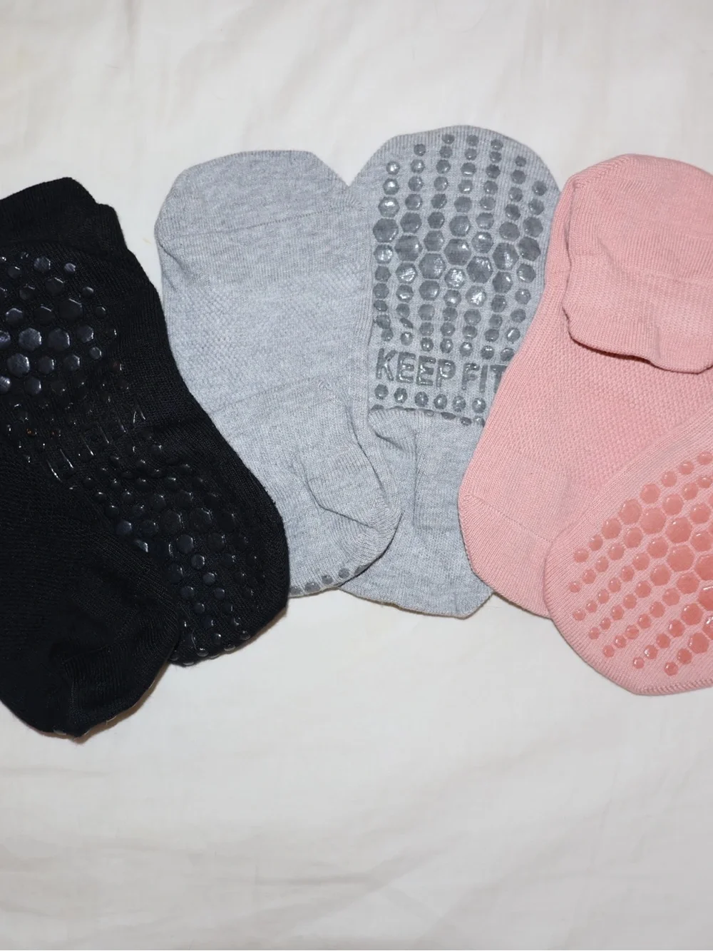 3 Pairs Non-Slip Grip Yoga Pilates Barre Socks Black Gray Pink